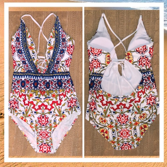 🐠One piece multicolor floral design swimsuit - Picture 3 of 7